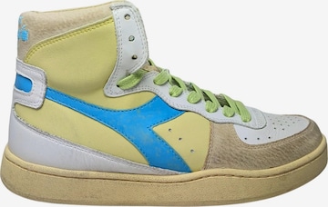 Baskets hautes Diadora en jaune : devant