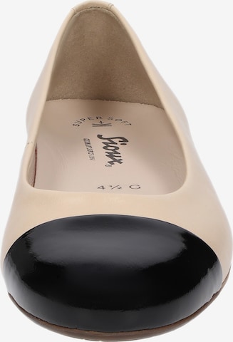 SIOUX Ballet Flats in Beige