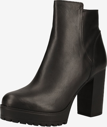 ILC Ankle Boots in Black: front