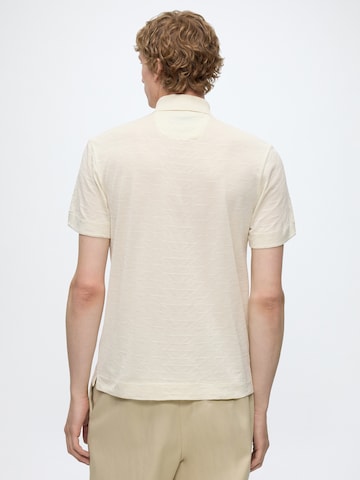 Tricou 'C-Prout' de la BOSS pe alb