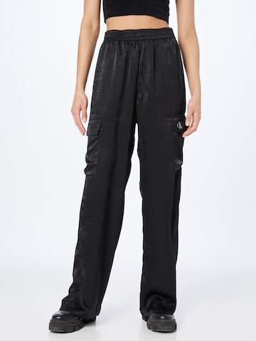 Calvin Klein Jeans سراويل الحمولة بـ أسود: الأمام