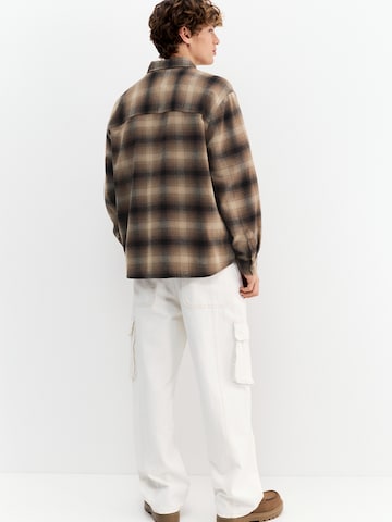 Pull&BearComfort Fit Košulja - smeđa boja