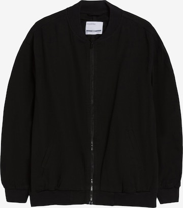 Veste mi-saison Bershka en noir : devant