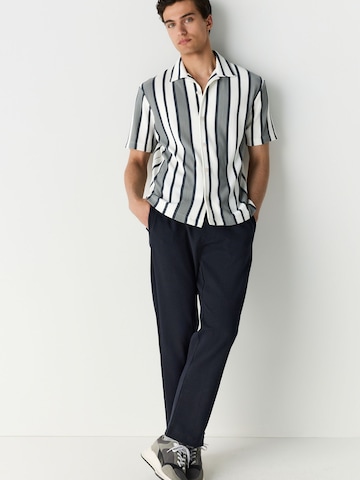 Next - Regular Fit Camisa em cinzento