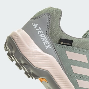 Chaussures basses ADIDAS TERREX en vert