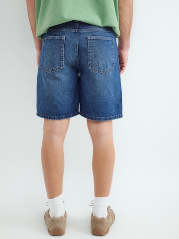 BALMOHK Loosefit Farkut värissä sininen