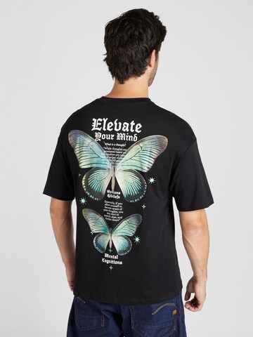 JACK & JONES Bluser & t-shirts 'JORWILDLIFE' i sort: forside