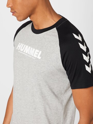 T-Shirt fonctionnel 'Legacy' Hummel en gris