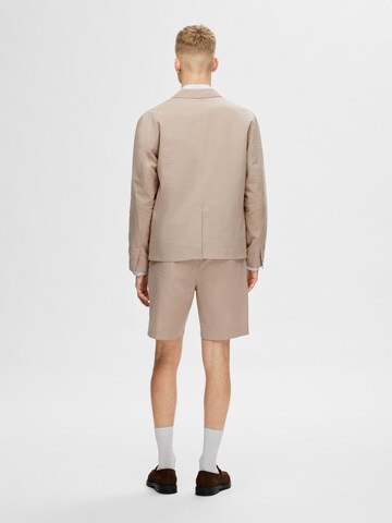 SELECTED HOMME Regular fit Colbert 'Smith' in Beige