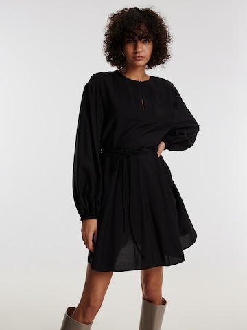 EDITED فستان 'Jeanette' بلون أسود: الأمام