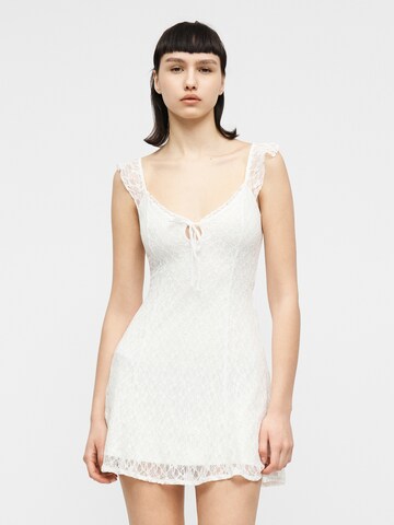 HOLLISTER Сарафан в Белый: спереди