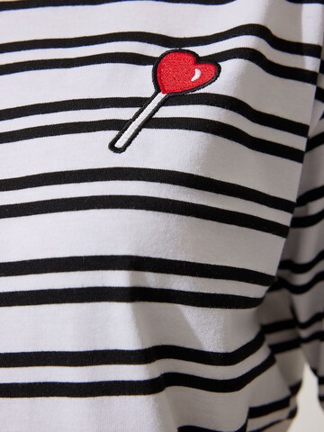 Happiness İstanbul T-Shirt in Weiß