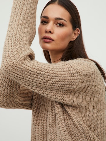 VILA Pullover in Beige