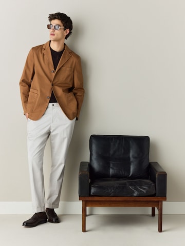 Coupe regular Veste de costume Next en marron