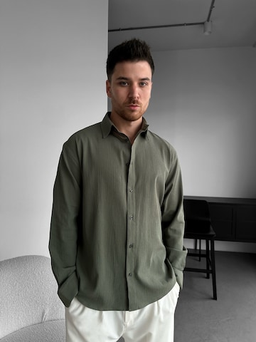 Comfort fit Camicia 'Regular Fit Cotton Shirt - Green' di Kleidermafia in verde: frontale