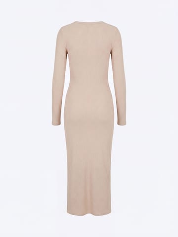 Nudyess - Vestido de punto 'Isla Maxi' en beige