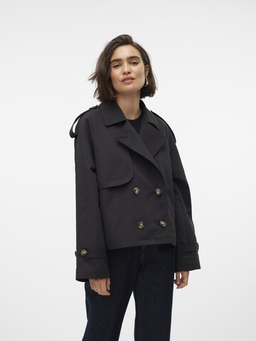 Cappotto di mezza stagione 'CHLOE' di VERO MODA in nero: frontale