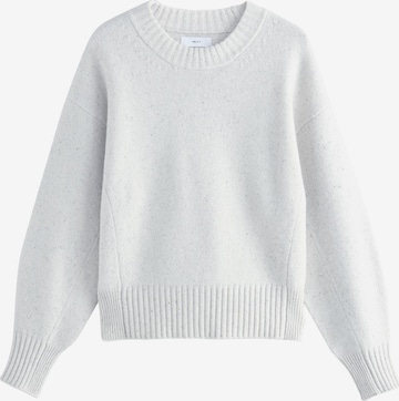 balta Next Megztinis: priekis