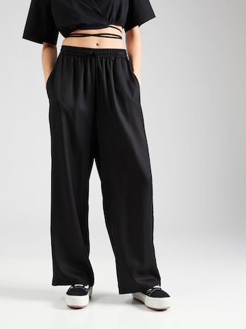 Wide leg Pantaloni 'Ley' de la MAKIA pe negru: față