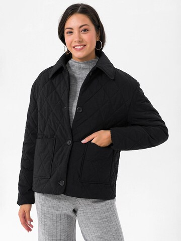 Daniel Hills Jacke in Schwarz: Vorderseite
