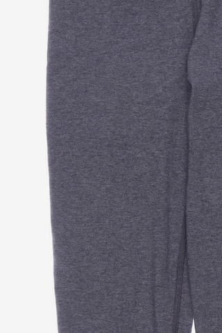 UNDER ARMOUR Pants in XXS in Grey
