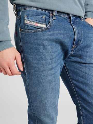 DIESEL Slimfit Jeans 'STRUKT' in Blau