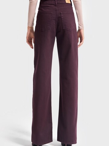 IT'S BASIC Regular Jeans 'Straight Mid Rise Jeans - Burgundy' in Red