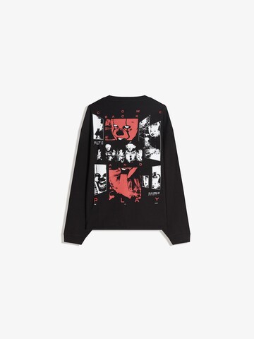Bershka Shirt 'HORROR MOVIE IT' in Schwarz
