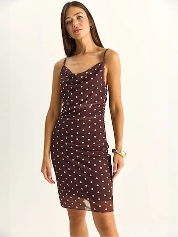 Robe Bianco Lucci en rouge : devant