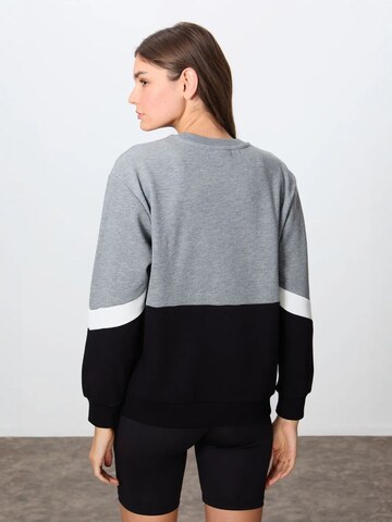 Tommy Life Sweatshirt in Grijs