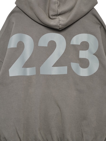 HALO Sweatshirt in Grey