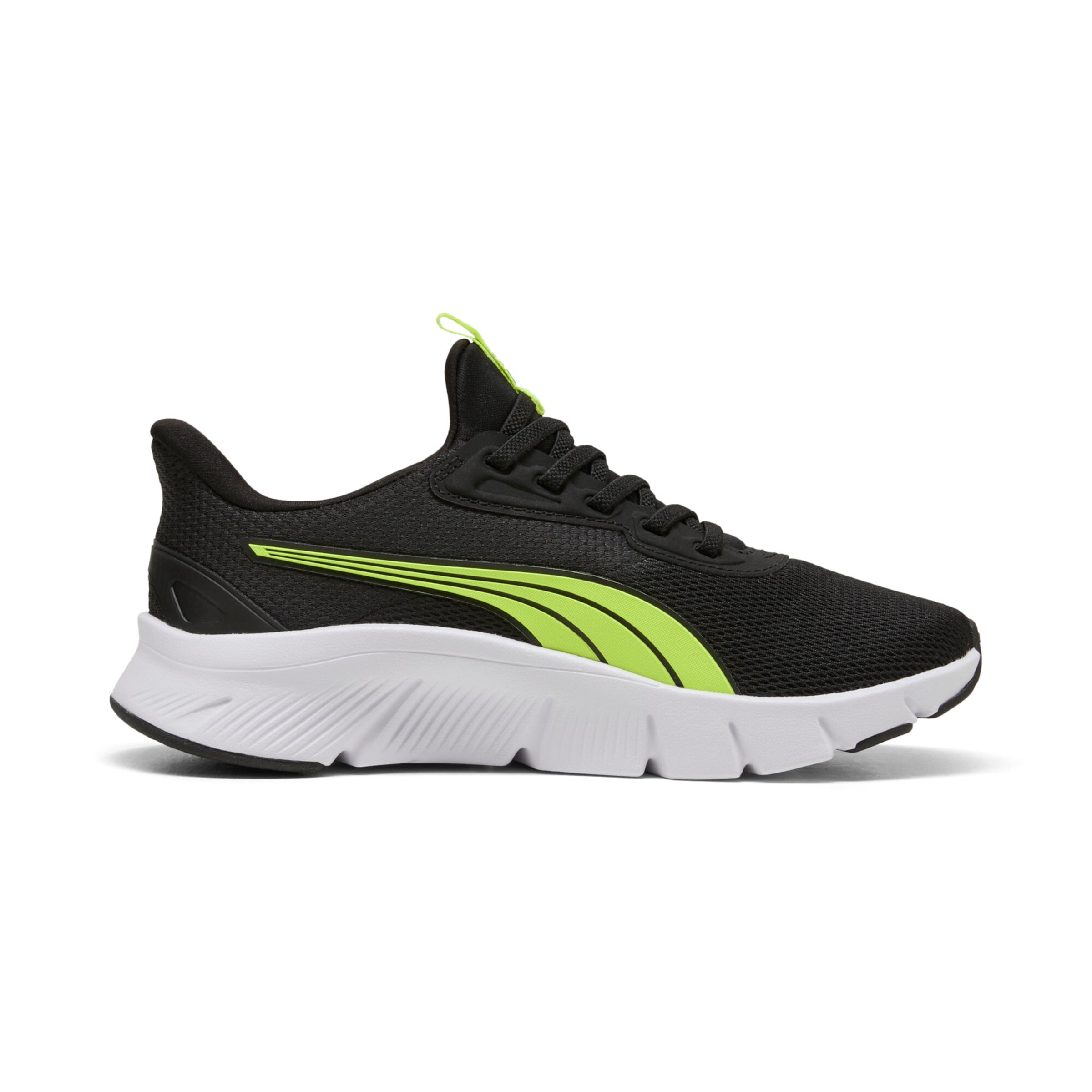 PUMA Slip On in Schwarz