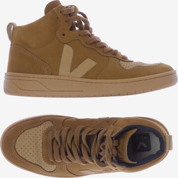 Veja Sneakers & Trainers in 37 in Brown: front