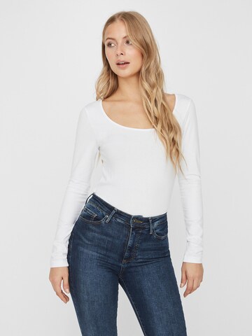 VERO MODA - Camiseta 'MAXI MY' en blanco: frente