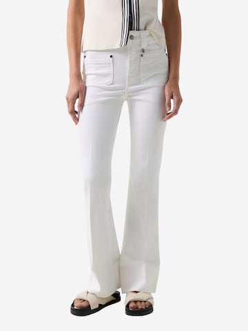 BOGNER Flared Jeans 'Devin' in White: front