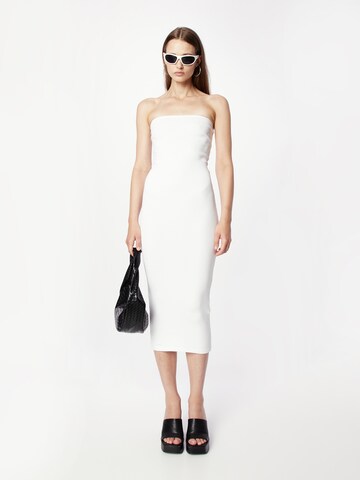 Robe 'Florence' Gina Tricot en blanc