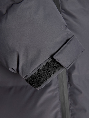 Jack & Jones Junior Winter jacket in Grey