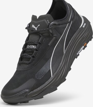 Chaussure de course 'Voyage Nitro 3' PUMA en noir