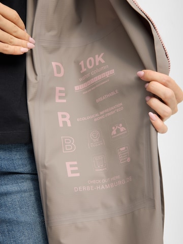 Derbe Raincoat 'Kapby' in Beige