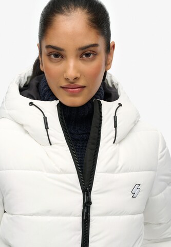 Veste d’hiver Superdry en gris