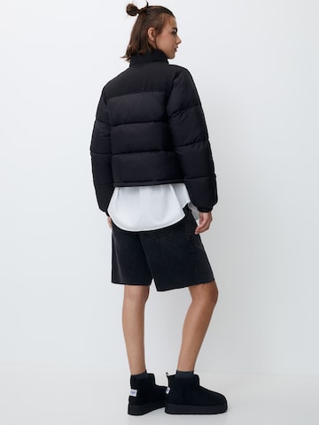 Pull&Bear Winter jacket in Black