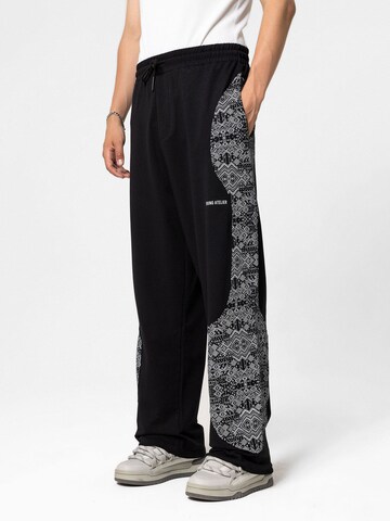 Loosefit Pantaloni 'Tropaeolum' di VAMOS CLO in nero