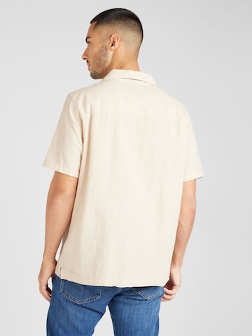 GAP - Ajuste regular Camisa en beige