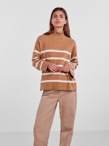 PIECES Sweater 'Nuska' in Brown: front