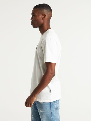 CHASIN' Shirt 'Kore' in White