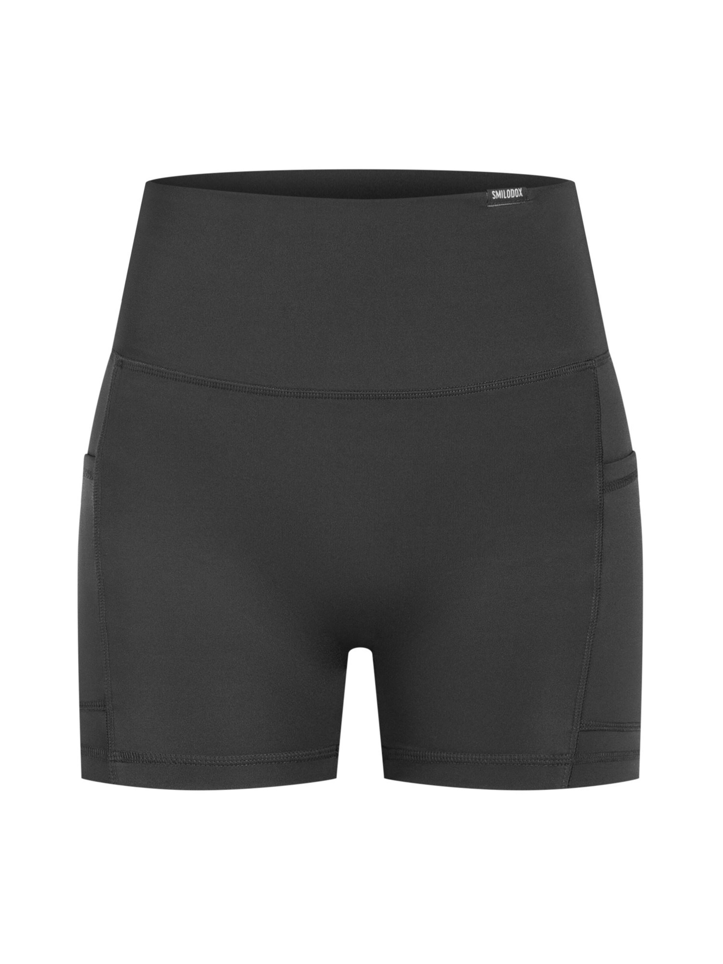 Smilodox Shorts with Pockets ' Josie ' in Grau: Vorderseite