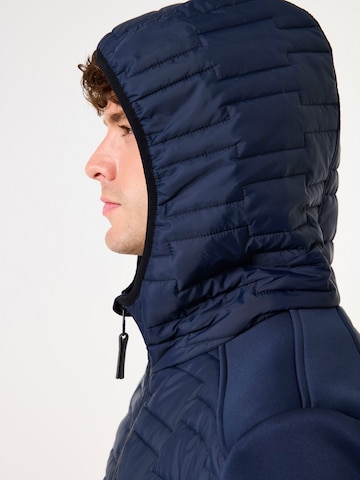 GARCIA Between-Season Jacket in Blue