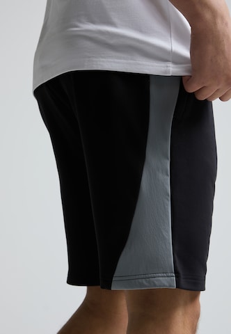 Regular Pantalon 'Viarello' Zavetti Canada en noir
