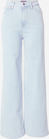 Jean 'STELLA A LINE' Lee en bleu : devant