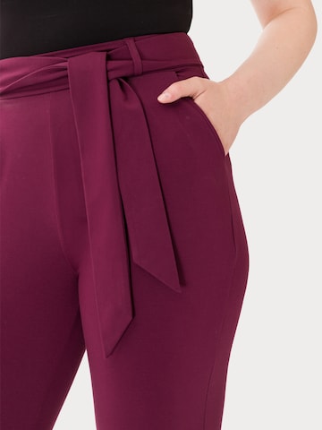 Les Lunes Tapered Bundfaltenhose 'Jade' in Lila